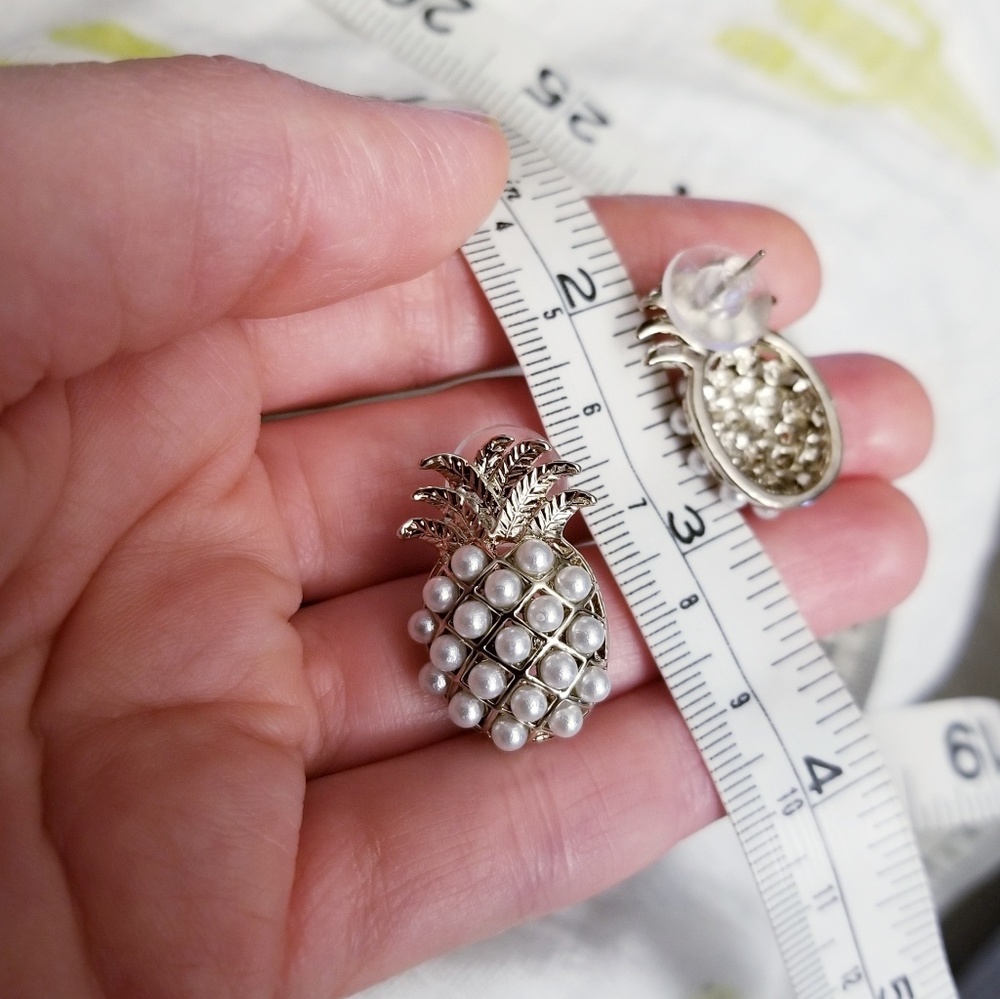Pineapple Gorgeous 1 inch Earrings - Picture 4 of 4